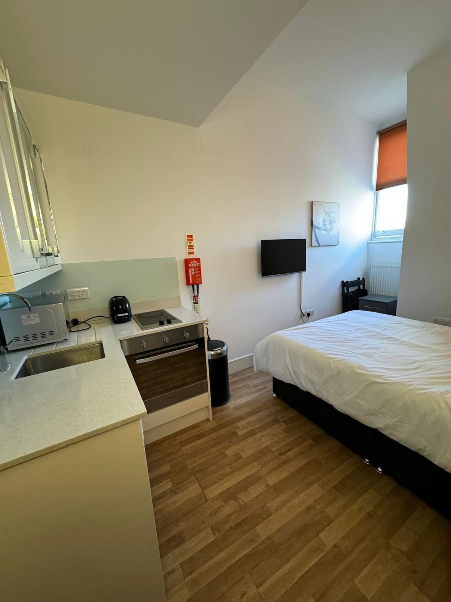 Clarges- Hsk London