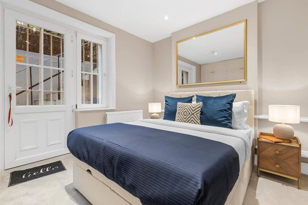 Elegant 2 Bedroom Flat In Prime Apartment *