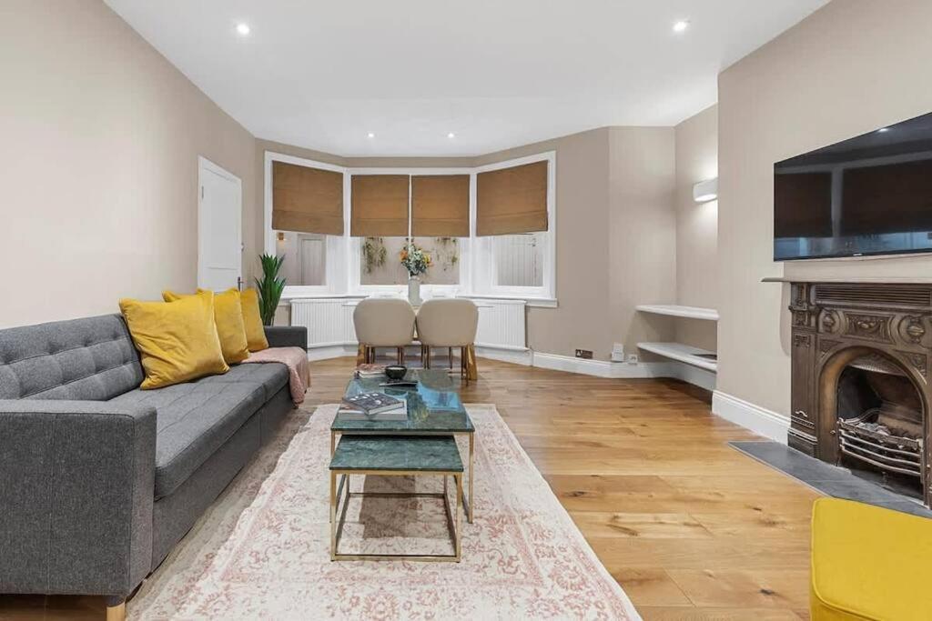 Elegant 2 Bedroom Flat In Prime *