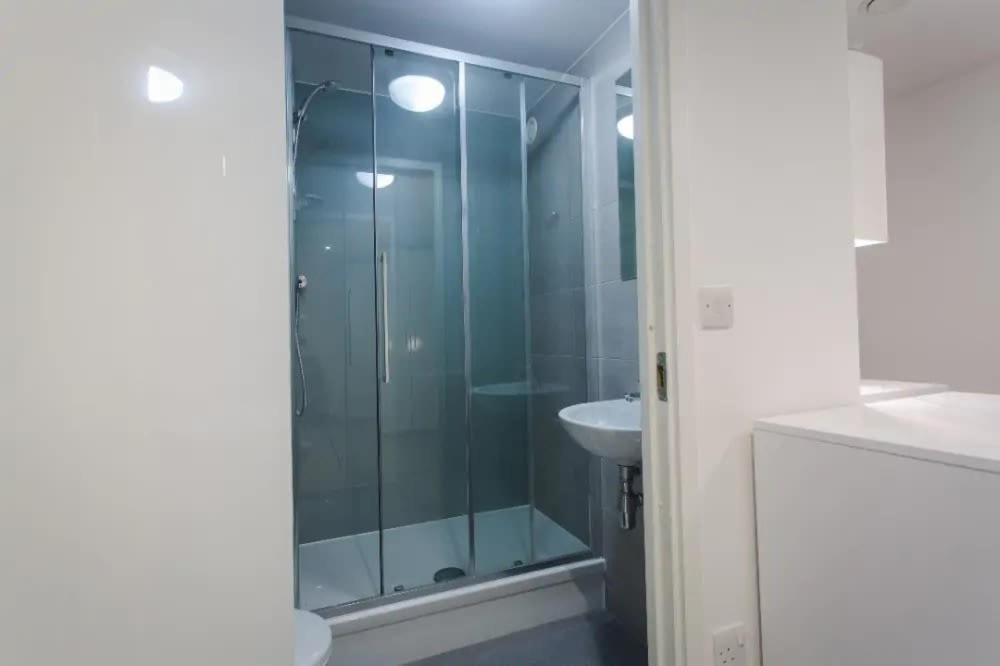 Apartment Exclusive Student Only At The Heart Of Londons Academic And Cultural Hub