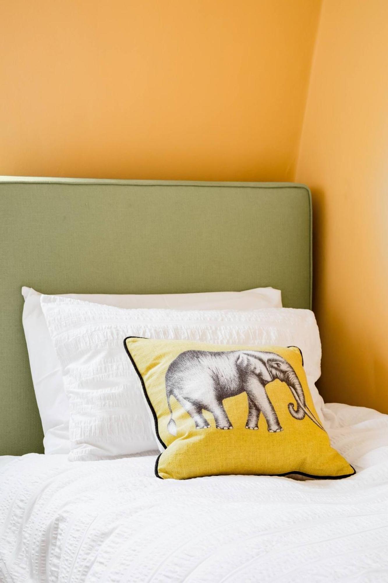 Vibrant With A Patio In Chelsea Appartement Londen