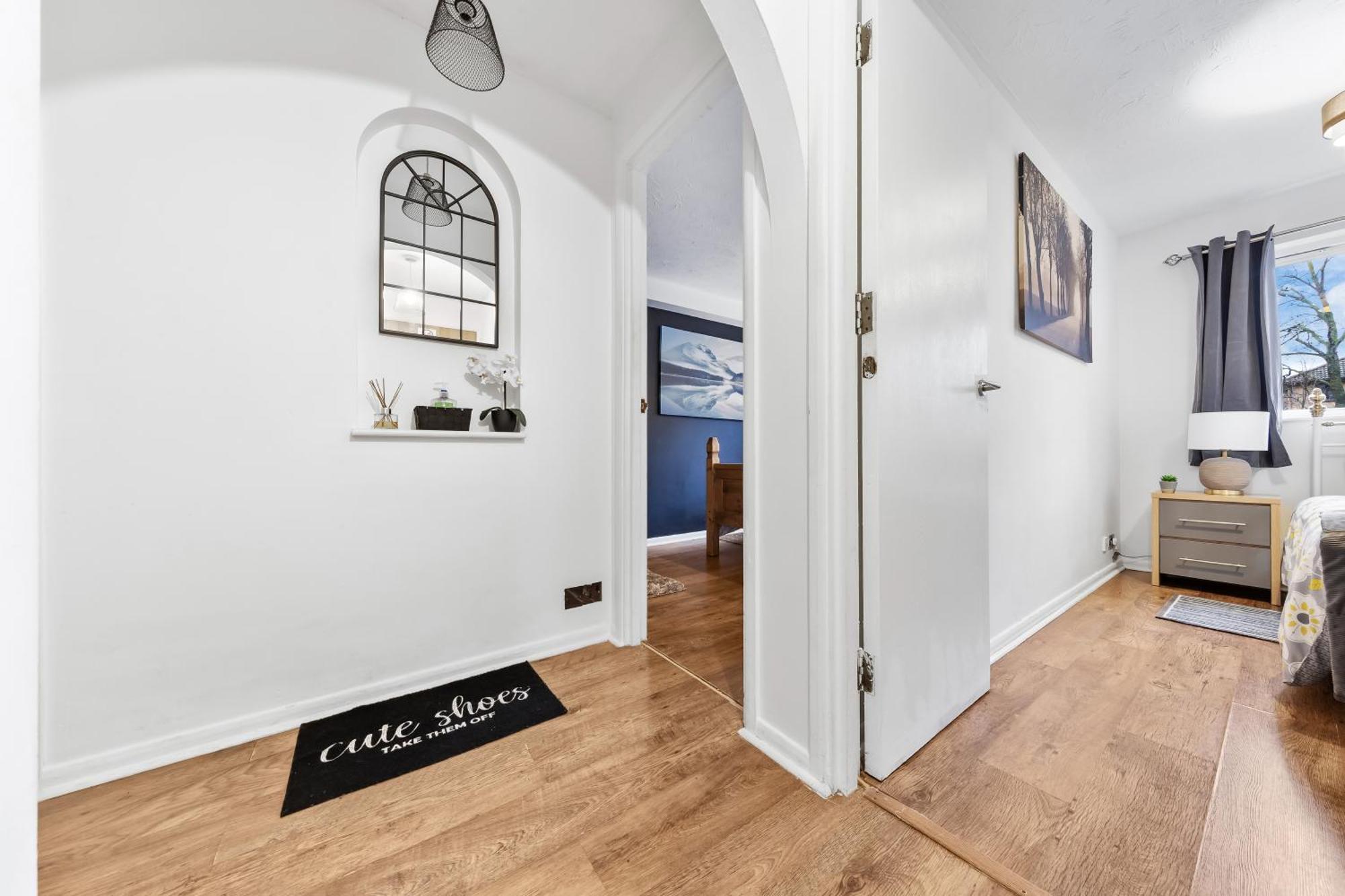 Quirky Canary 2bed, Free Parking, Smart Tv & Games * London