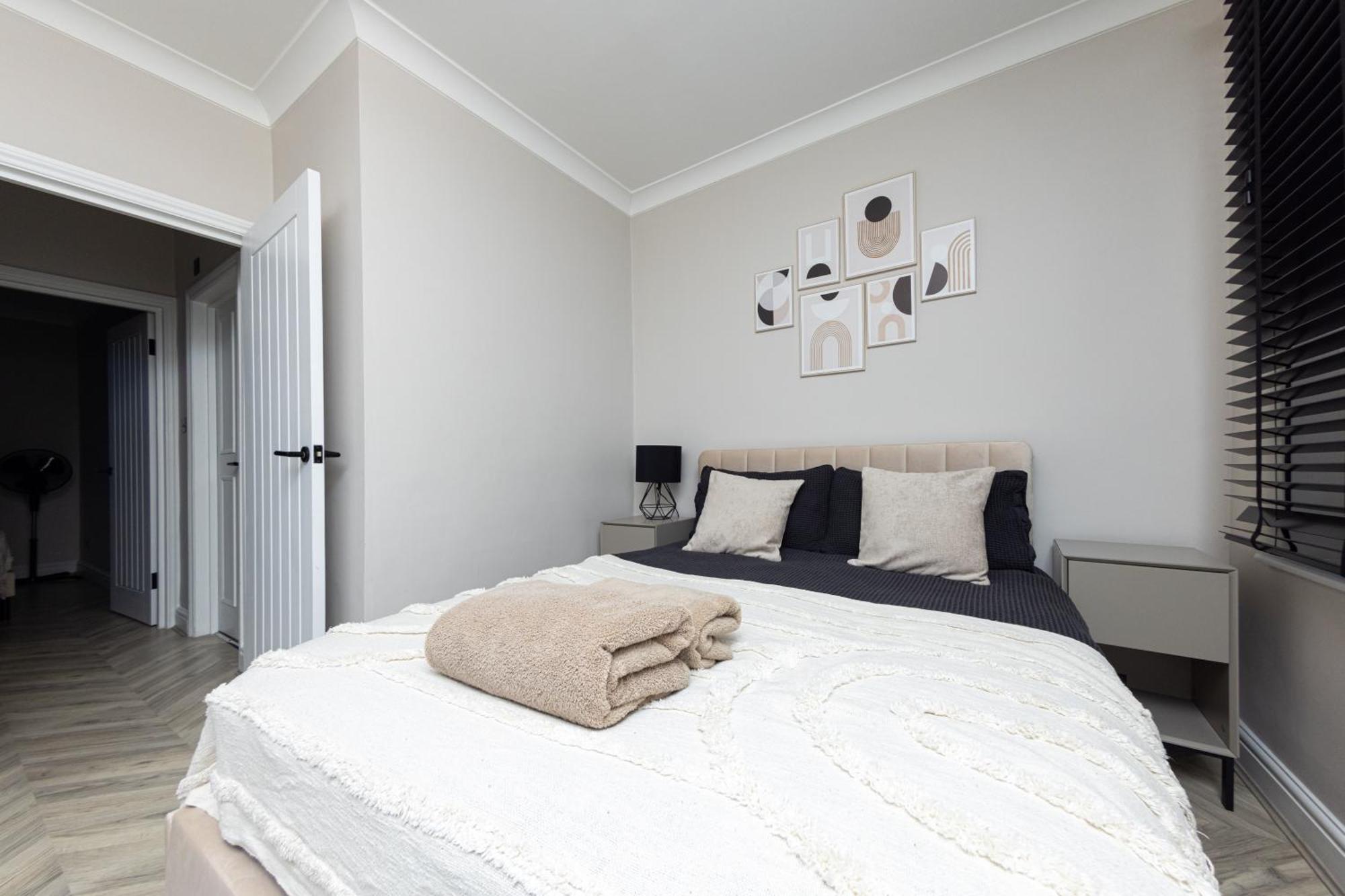 Park House, Refurbed Modern Interior, Located In Finsbury Park * Londen