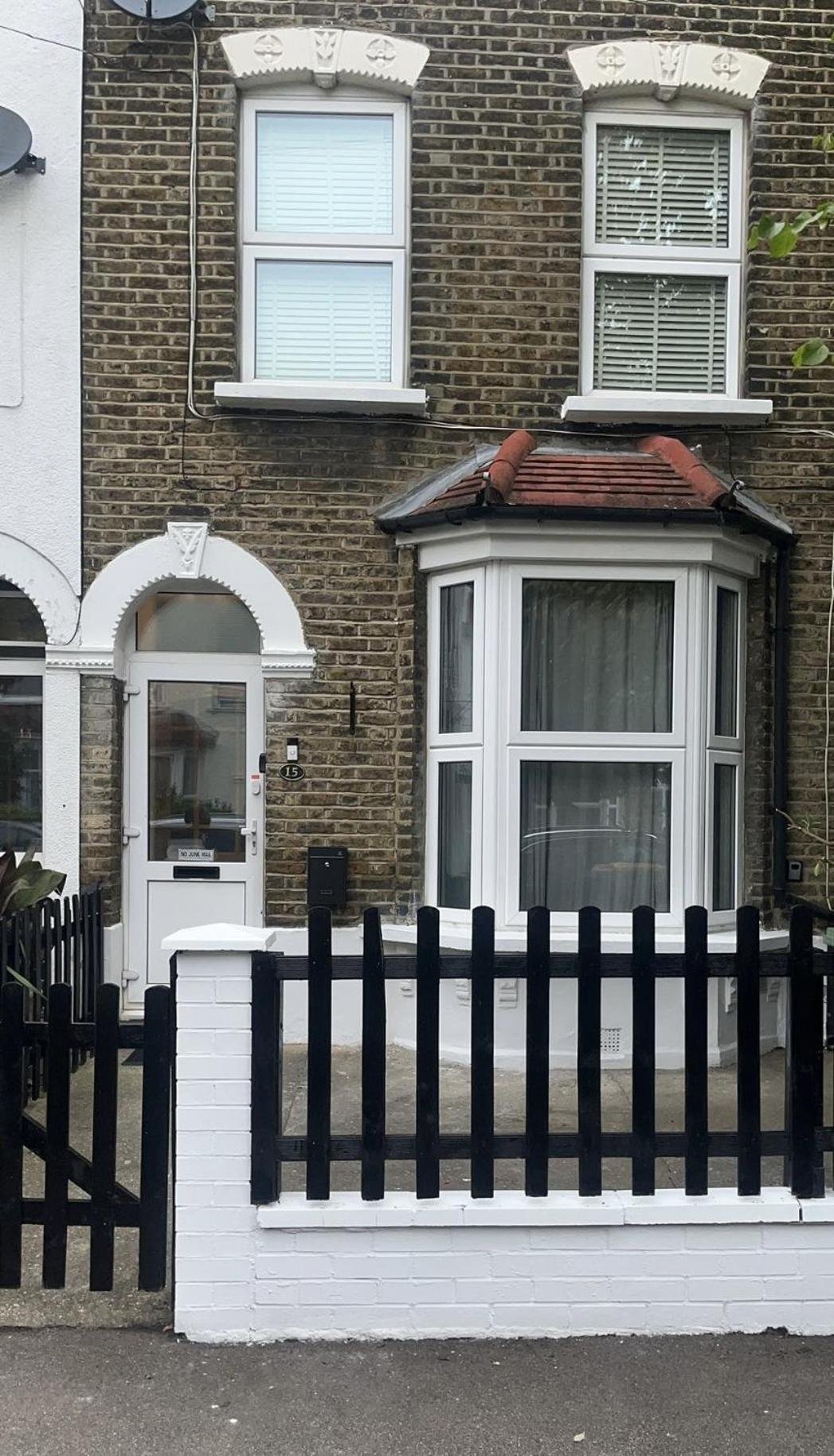 Ferienhaus Spacious 3 Bedroom House Near London, O2, Excel, Stratford, Tube Station & Parking Available