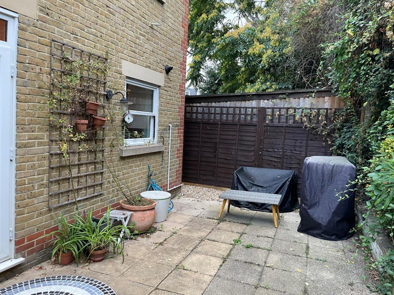 House With Private Parking Close To Borough Market & Tower Bridge! Leilighet