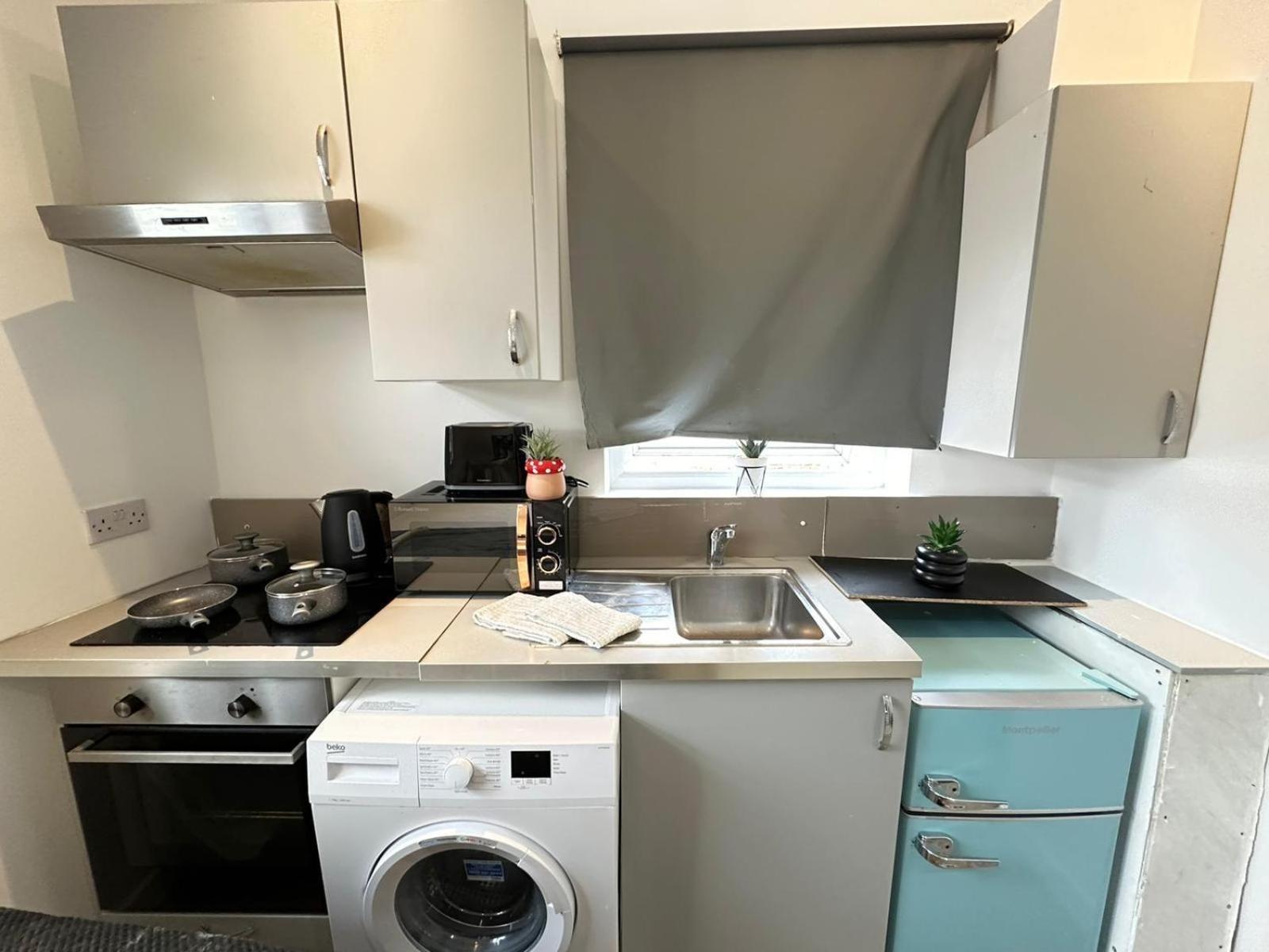 Comfortable Near Central Leilighet *