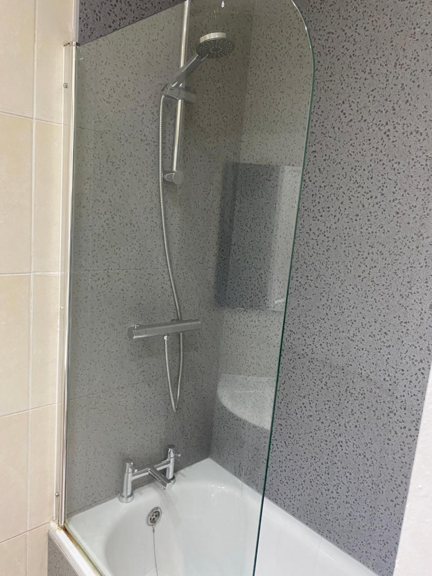 Apartment Flat Next To Westfield Shopping Centre