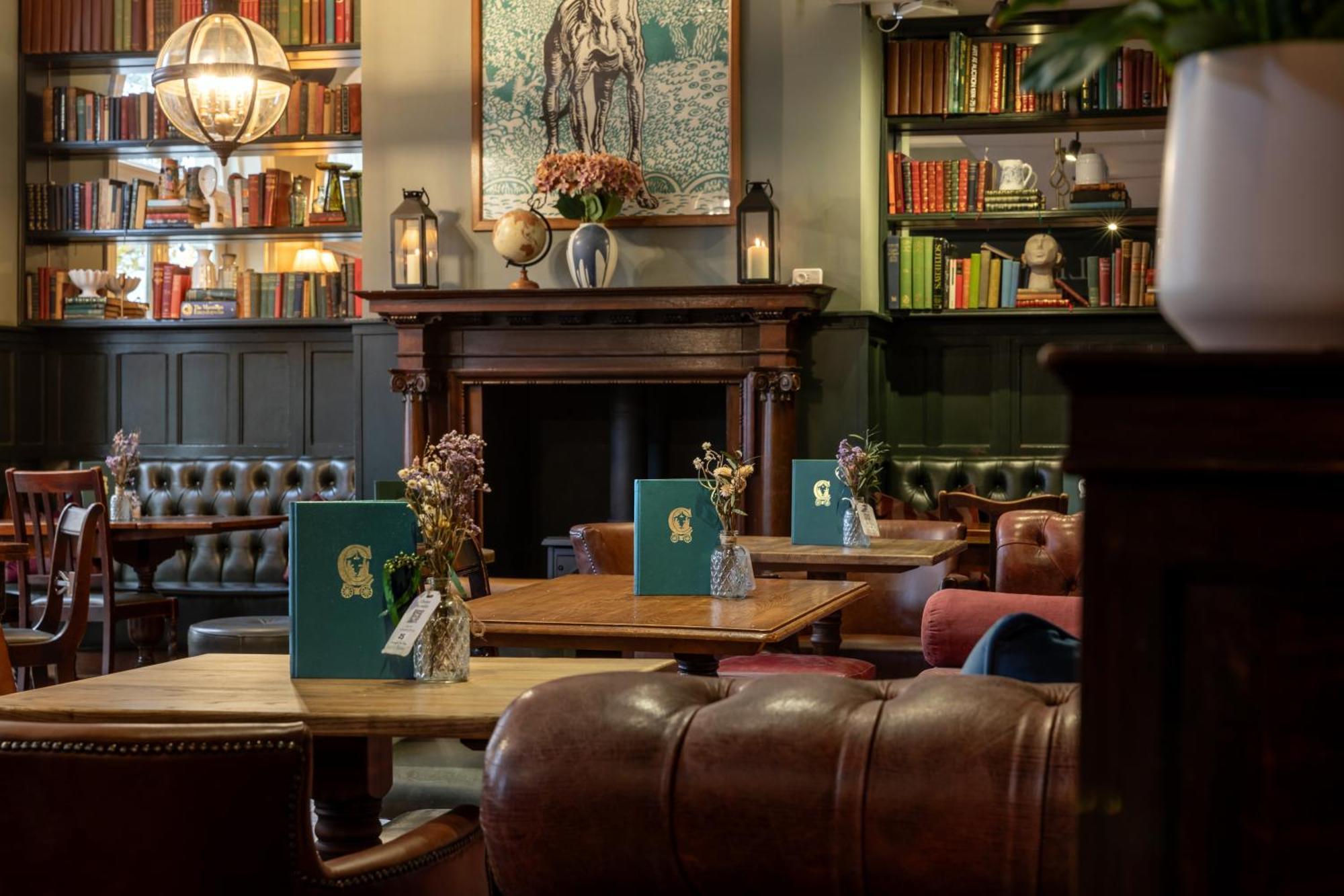 Hotel Coach & Horses London