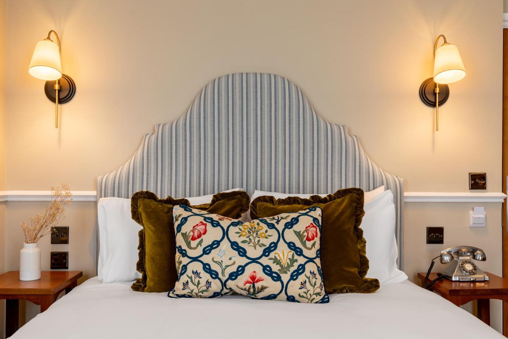 The Drayton Court Hotell 4*