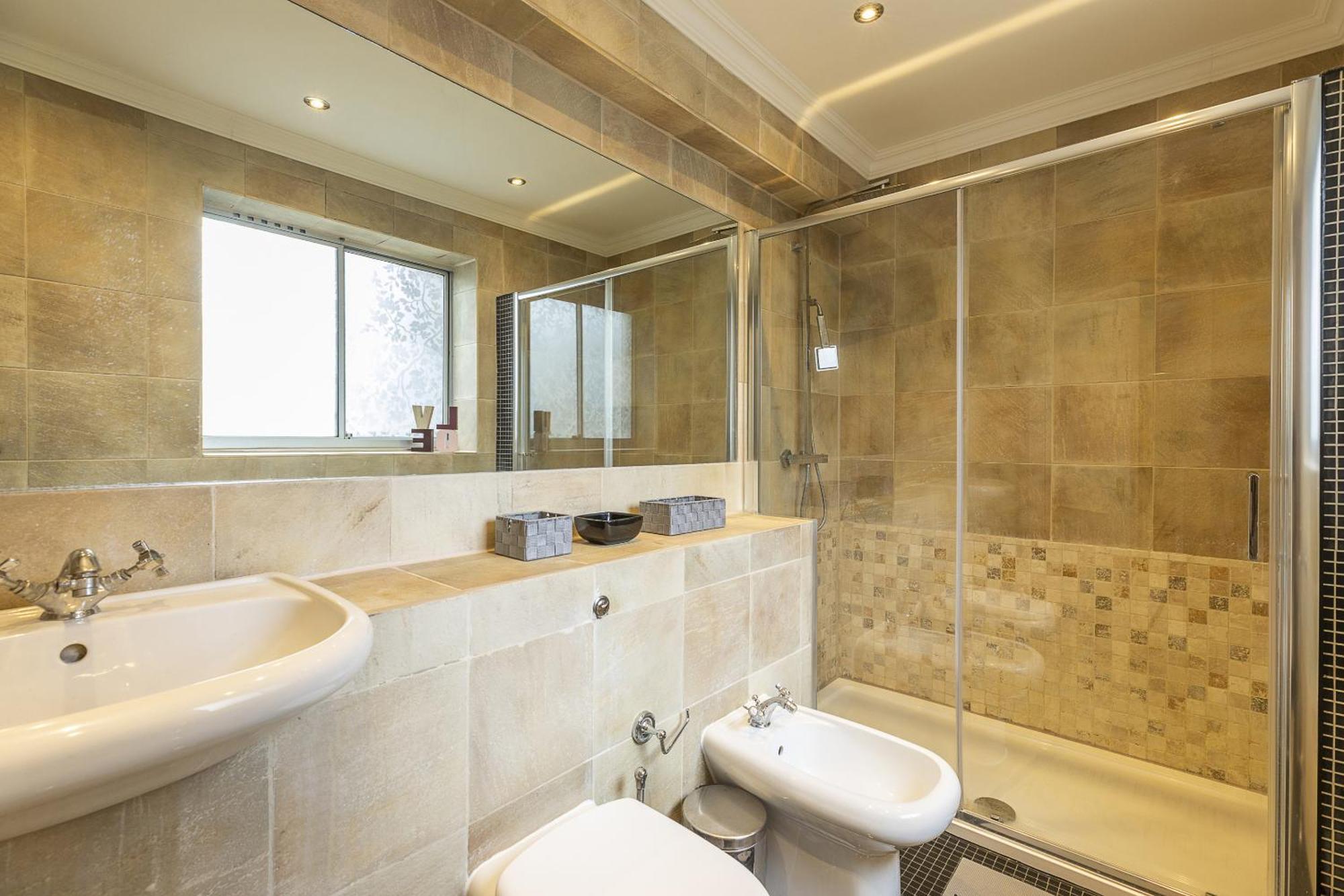 Gorgeous 4 Bedrooms Near Hyde Park And Oxford St * Londres