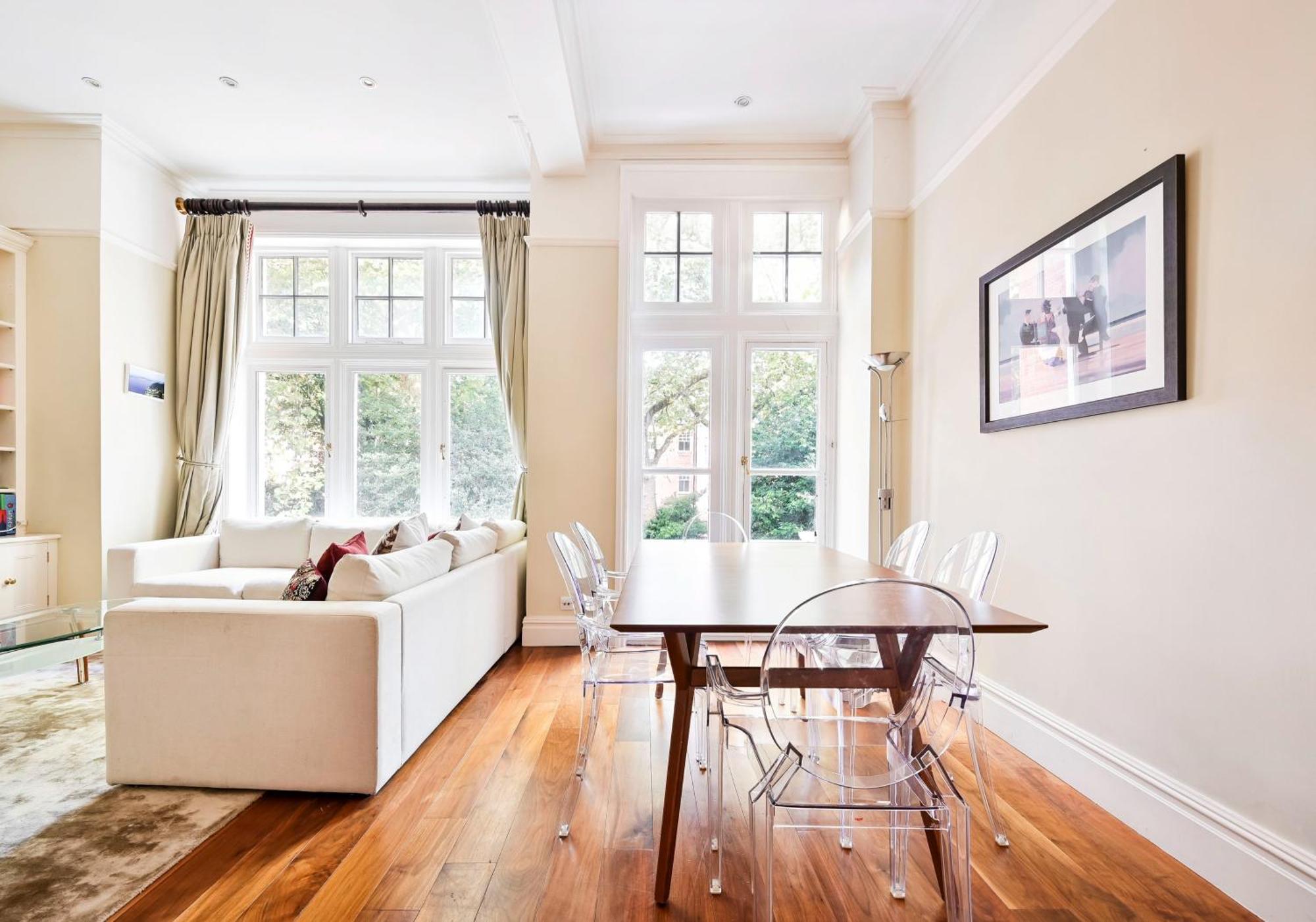 Bright 2 Bedroom In South Kensington * London