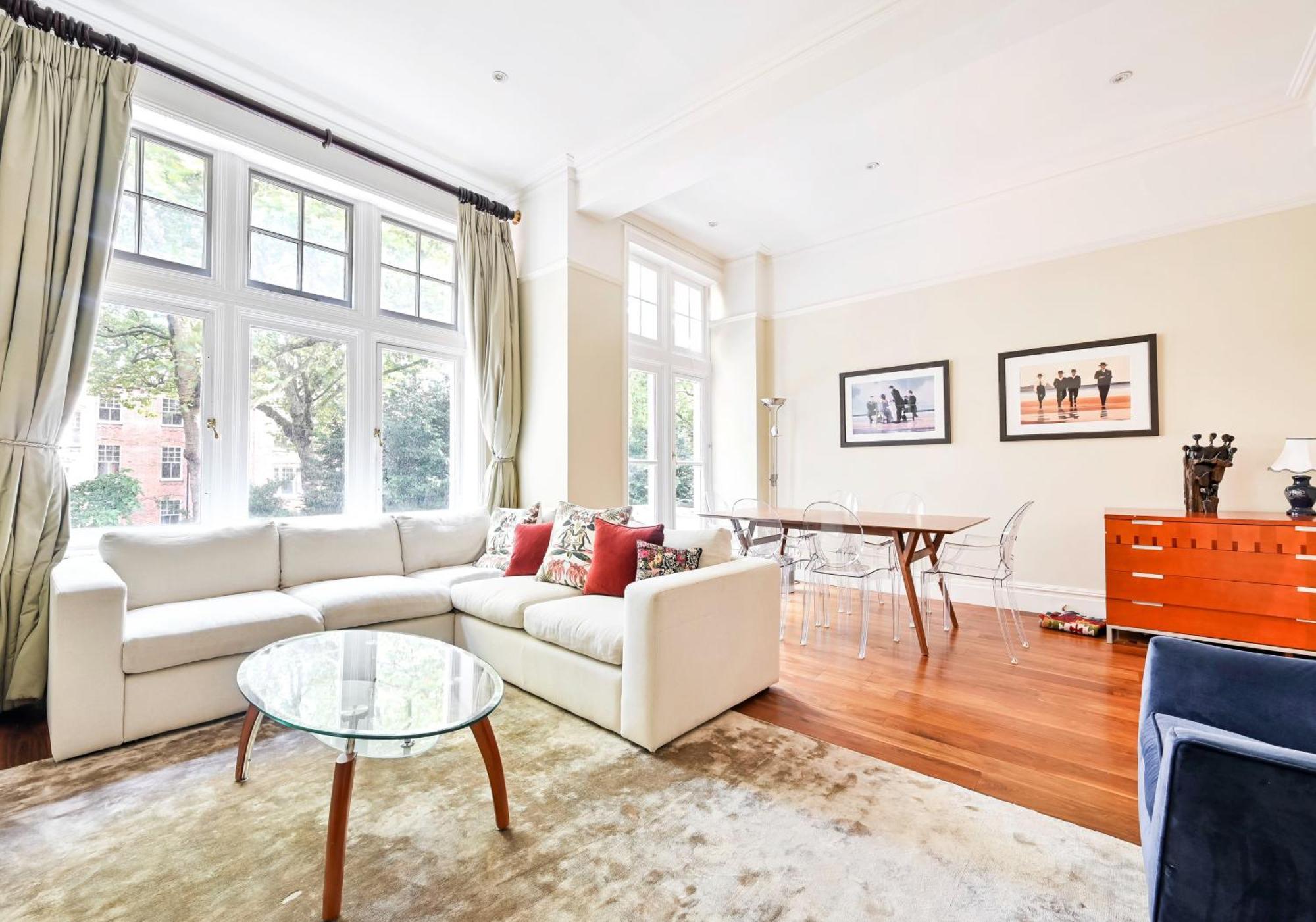 Bright 2 Bedroom In South Kensington Apartment