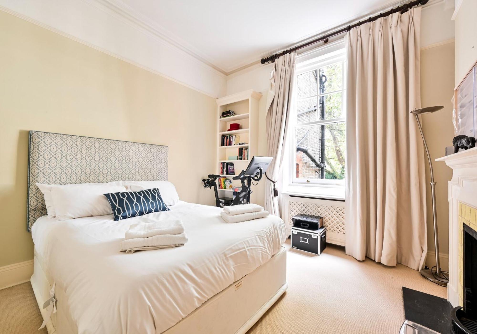 Apartment Bright 2 Bedroom In South Kensington London
