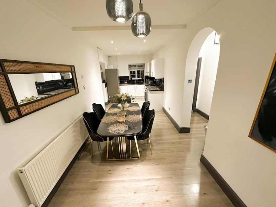 Appartement Beautiful Cosy 2 Bed Whole Flat Londen