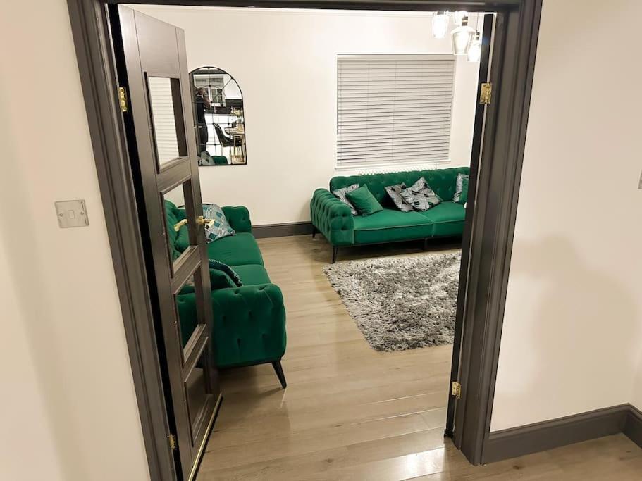Beautiful Cosy 2 Bed Whole Flat Londen