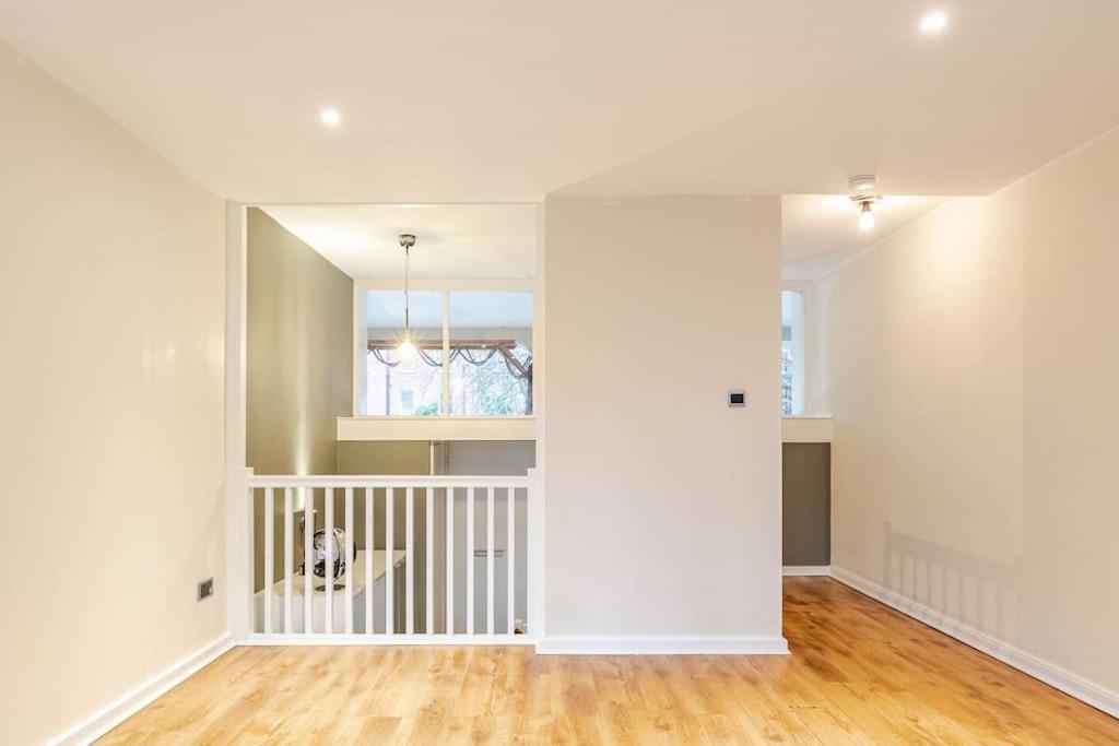3 Bedroom Maisonette In Belsize Park, Hampstead With Private Entrance Apartment