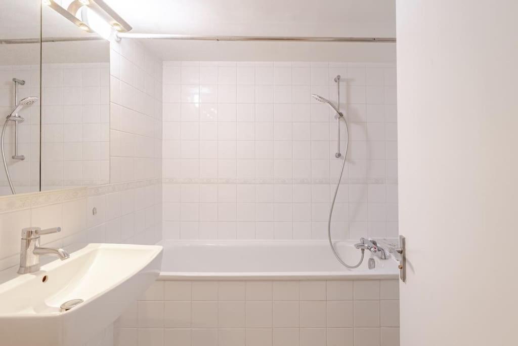 3 Bedroom Maisonette In Belsize Park, Hampstead With Private Entrance Apartment