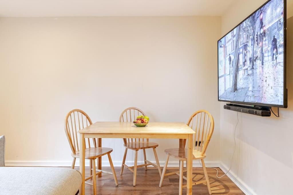 Apartment 3 Bedroom Maisonette In Belsize Park, Hampstead With Private Entrance