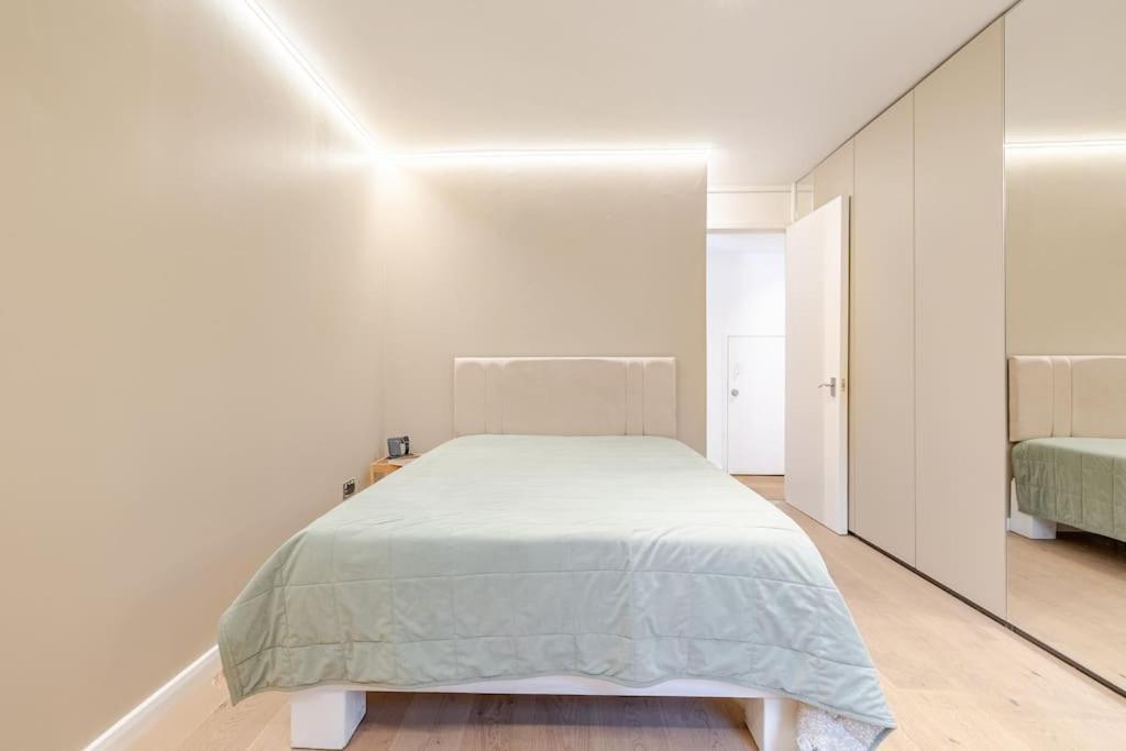 Apartment 3 Bedroom Maisonette In Belsize Park, Hampstead With Private Entrance *