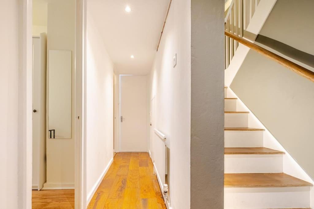 3 Bedroom Maisonette In Belsize Park, Hampstead With Private Entrance
