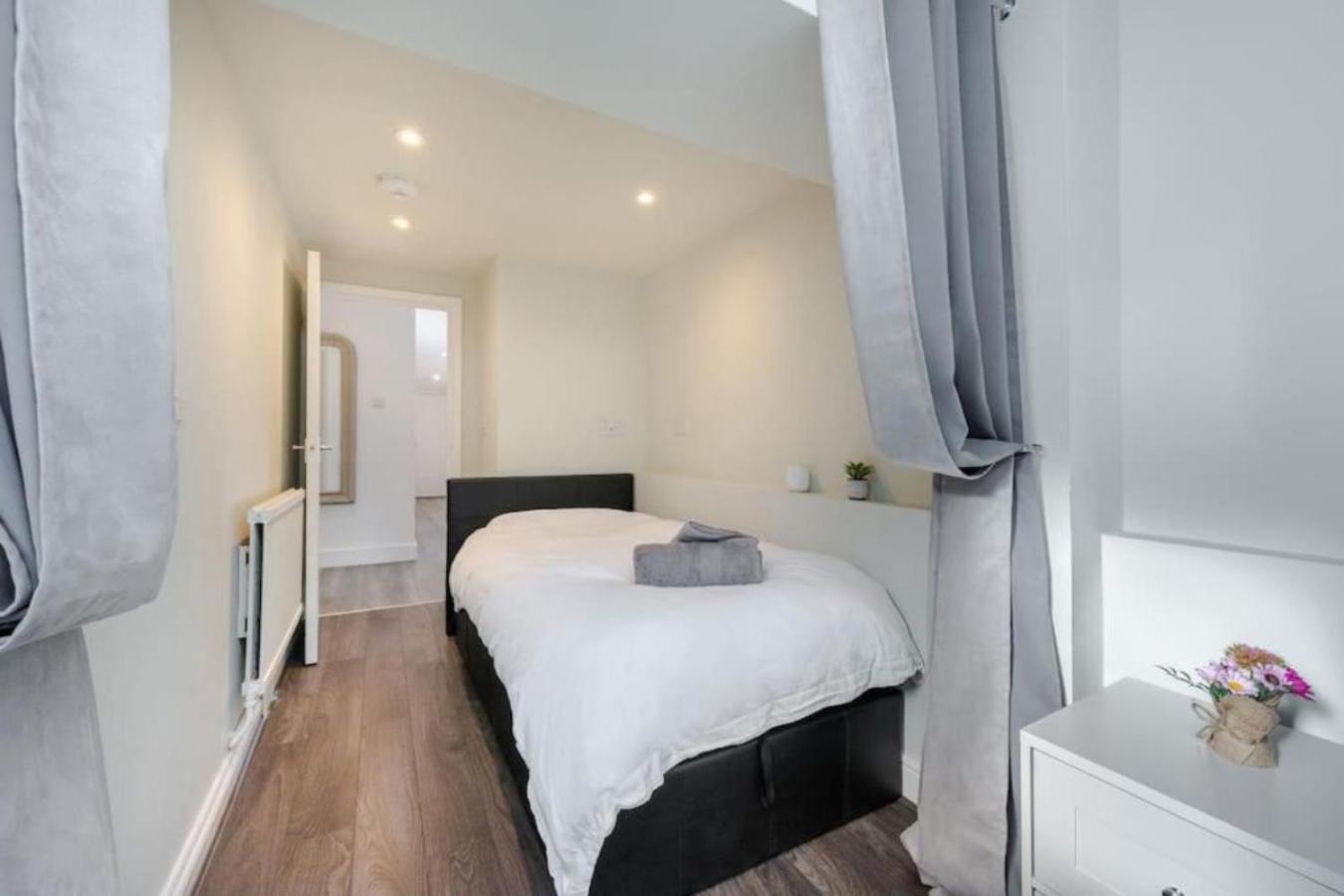 Leilighet Kensington - Two Bedroom With Garden *