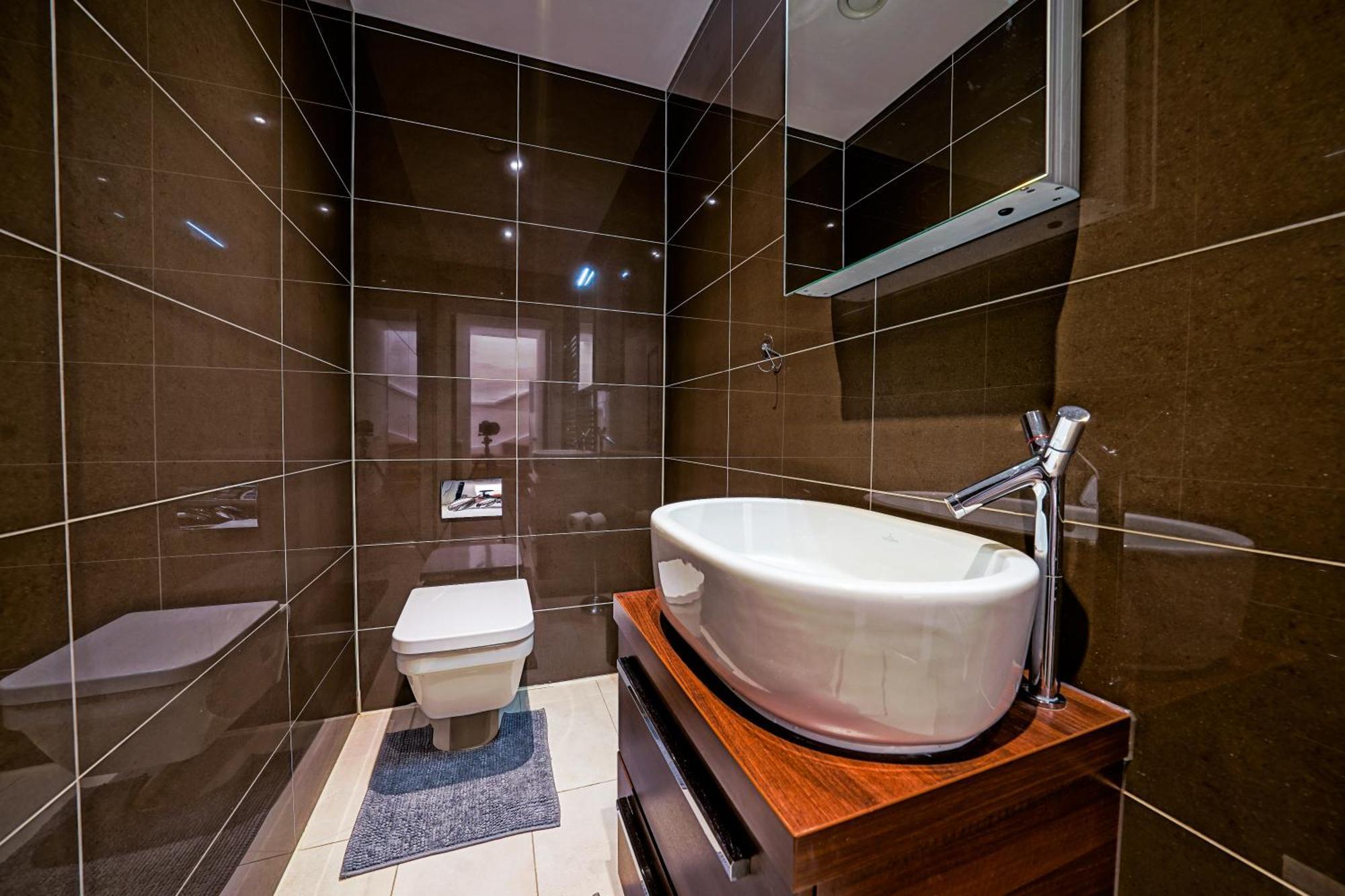 High Steet Kensington Penthouse * London