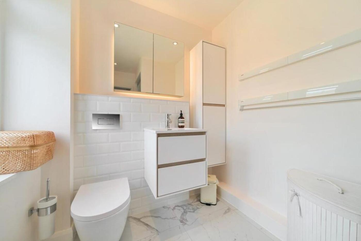 Elegant Modern Cozy 3Bd Apt 1Gb Wifi - Luxurylondonstays Feriehus *