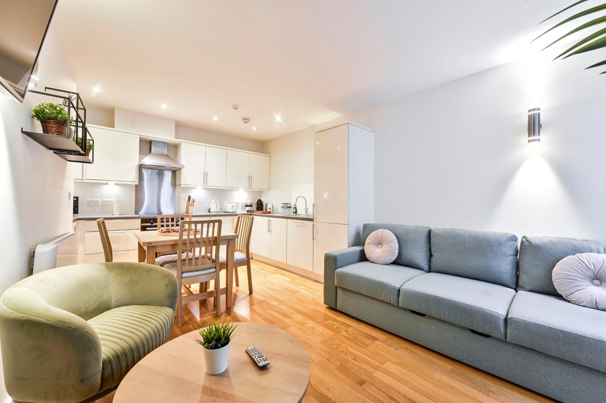 Delightful Tower Bridge Sleeps 6 *