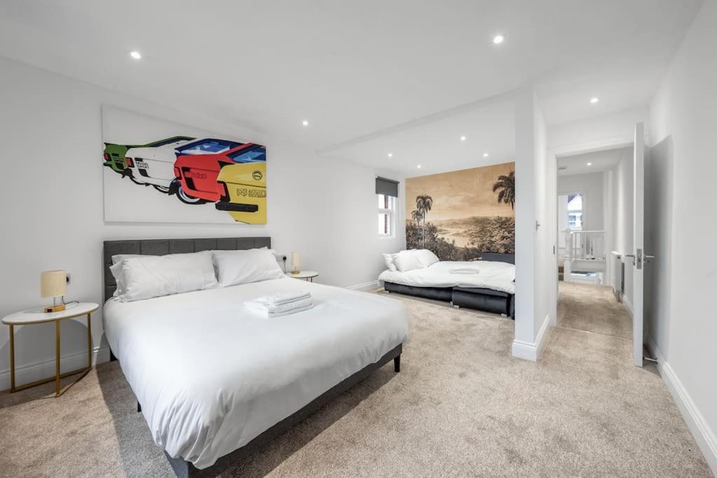 Brand New Cricklewood Zone 2 Modern