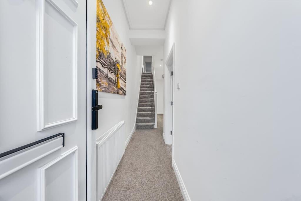 Brand New Cricklewood Zone 2 Modern * London