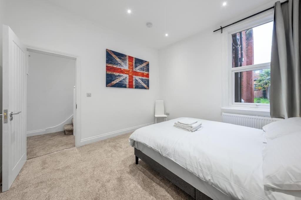 Brand New Cricklewood Zone 2 Modern * London