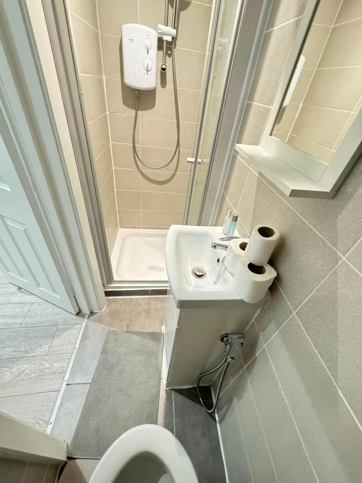 Beautiful Near Central * London