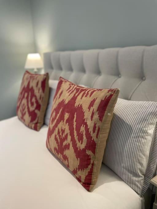 Appartement Luxurious 2-bedroom With Rooftop Terrace, Gourmet Kitchen & Fireplace *