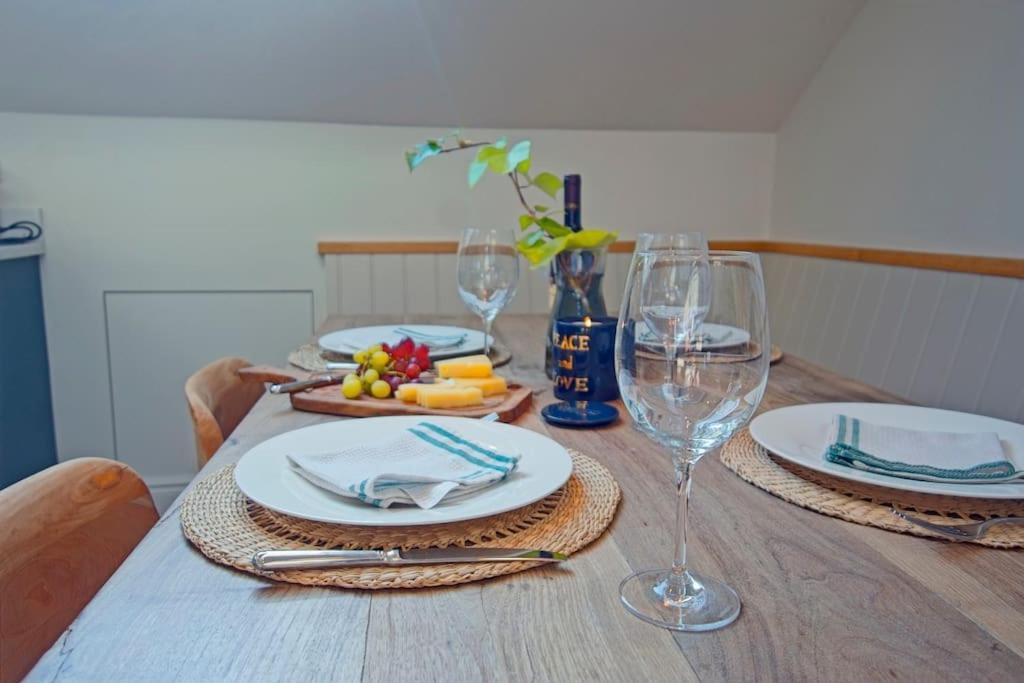 Apartment Luxurious 2-bedroom With Rooftop Terrace, Gourmet Kitchen & Fireplace *