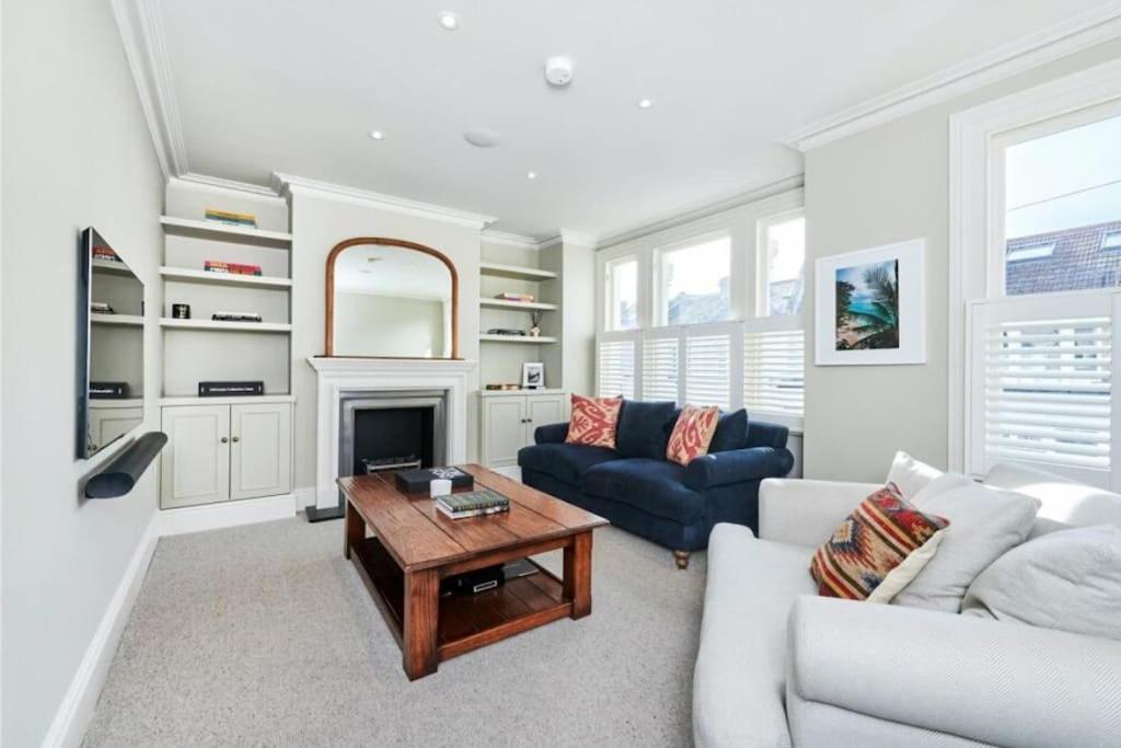 Appartement Luxurious 2-bedroom With Rooftop Terrace, Gourmet Kitchen & Fireplace