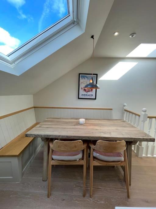 Appartement Luxurious 2-bedroom With Rooftop Terrace, Gourmet Kitchen & Fireplace