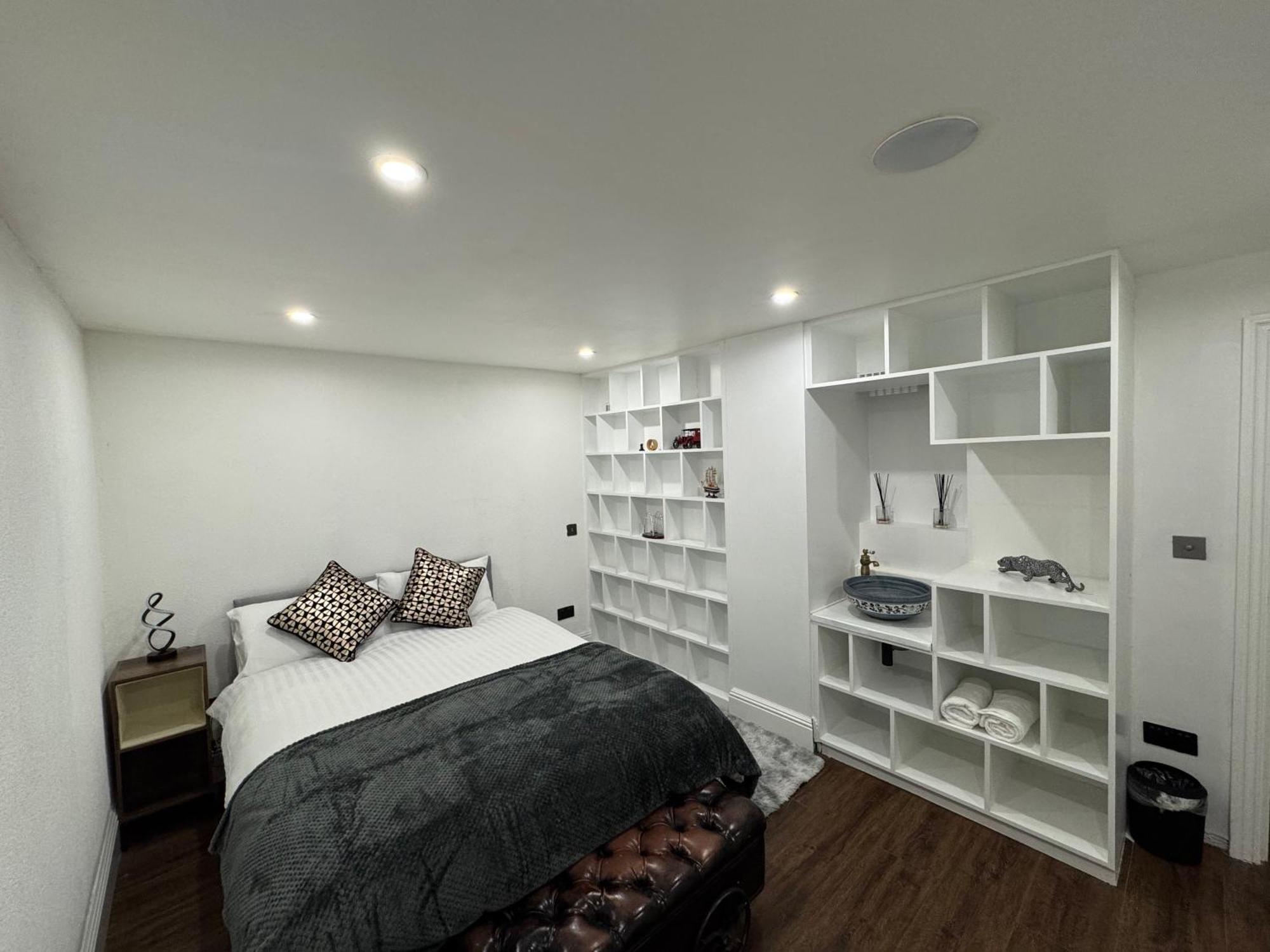 Apartment 2 Bedroom Luxury Flat In Euston *