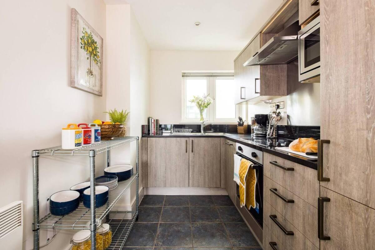 Stunning 2 Bed Ensuite Apartment