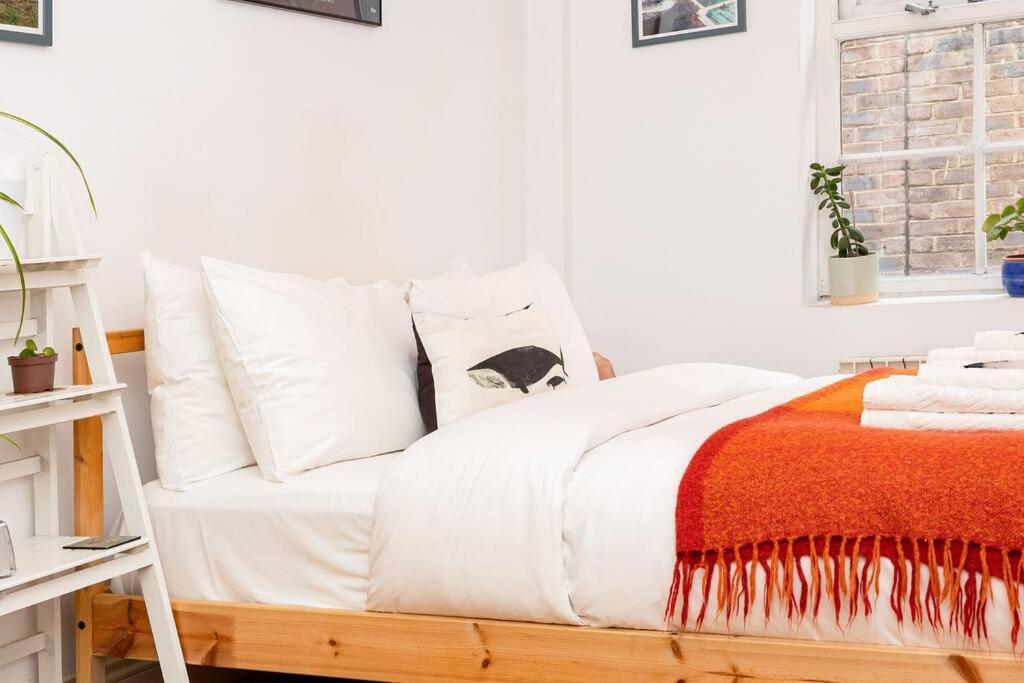 Lovely 1br Flat In Clapton 5mins Overground St Apartment *