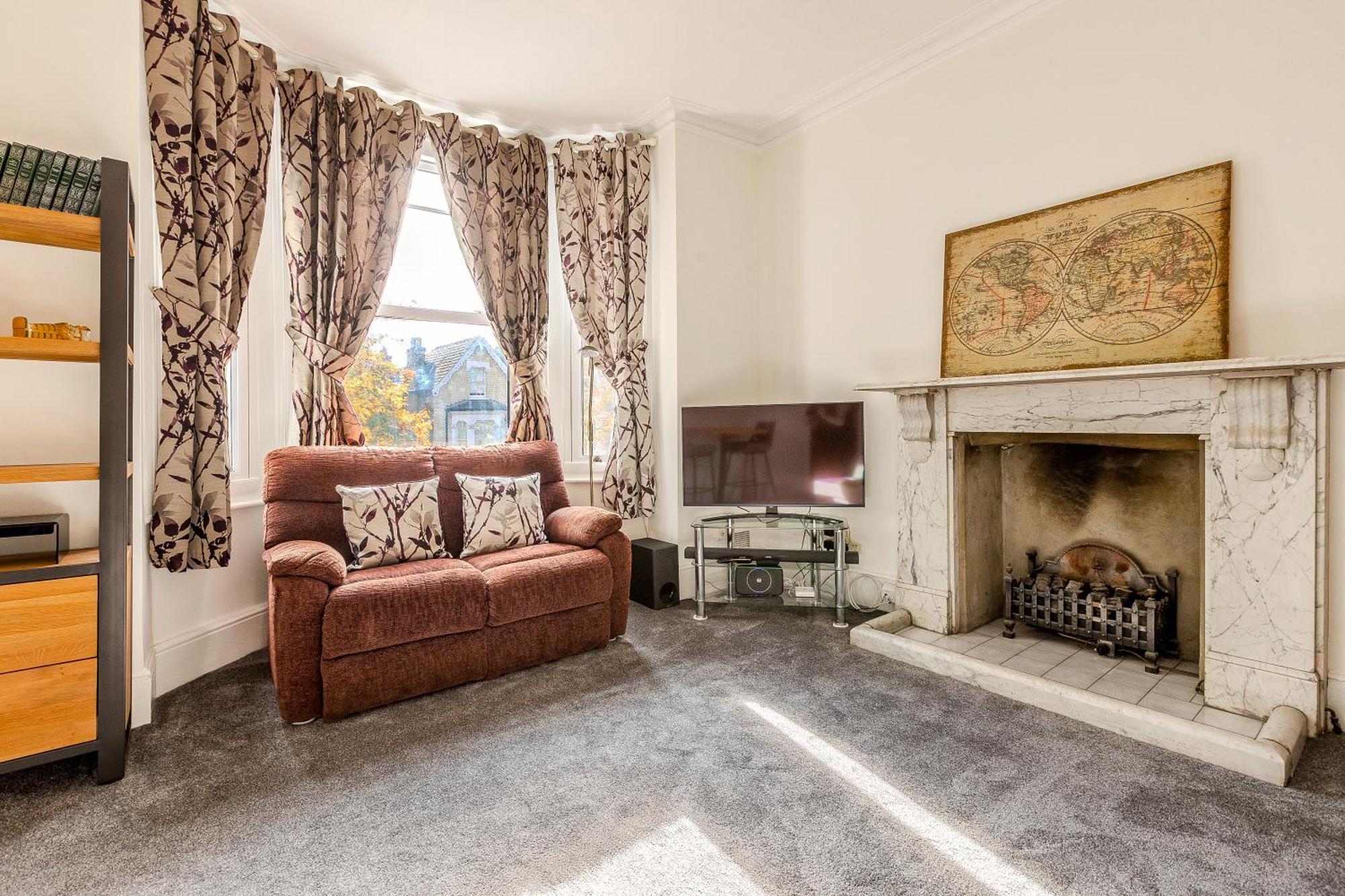 Peaceful 2br Multilvl In Streatham Apartamento Londres