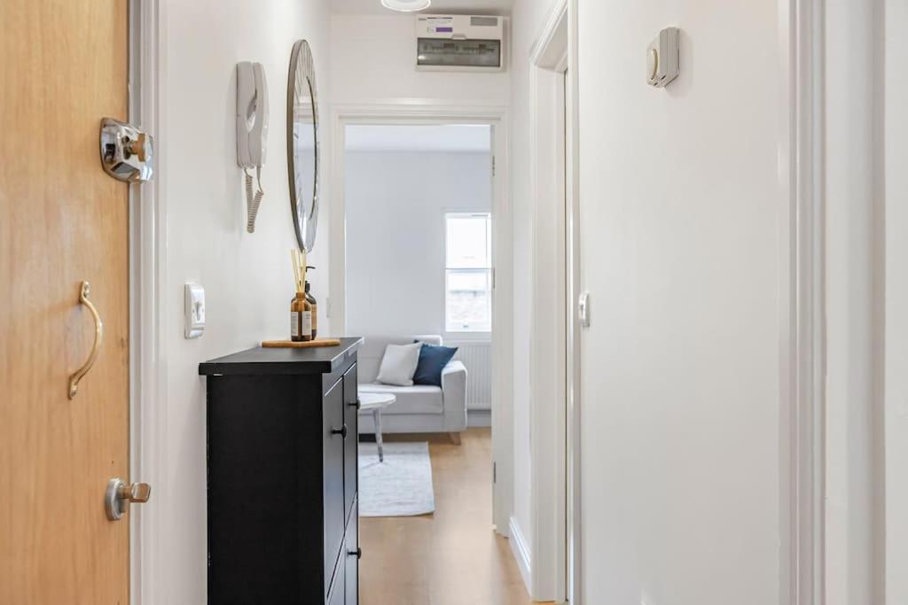 The Hoxton Nest - Stylish 1 Bed Shoreditch Flat