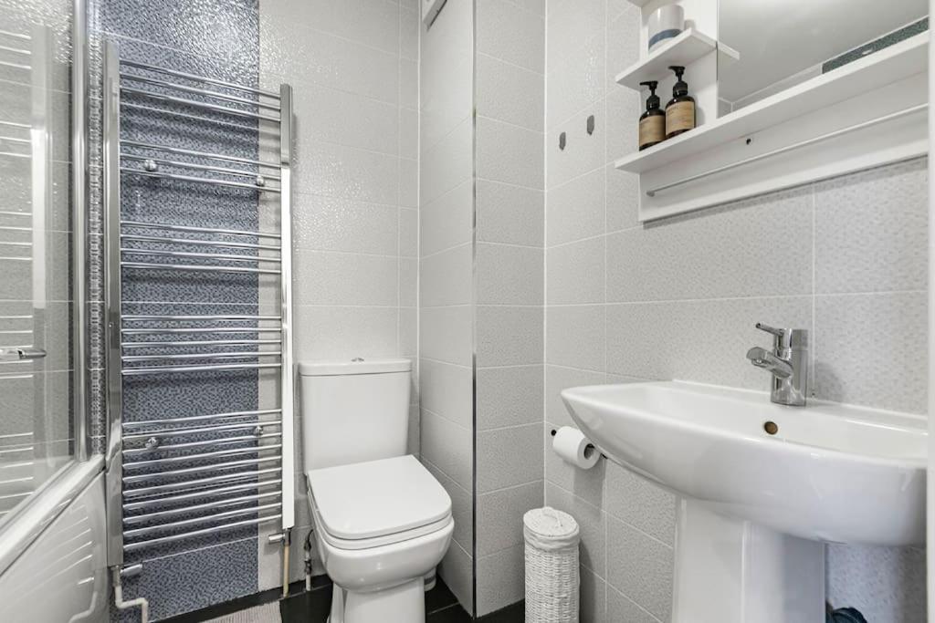The Hoxton Nest - Stylish 1 Bed Shoreditch Flat *