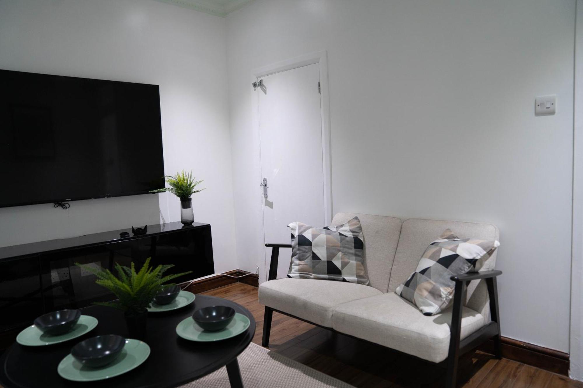 Leilighet Modern, Cozy 3-bed House In Perfect For Families, Contractors And Groups! *