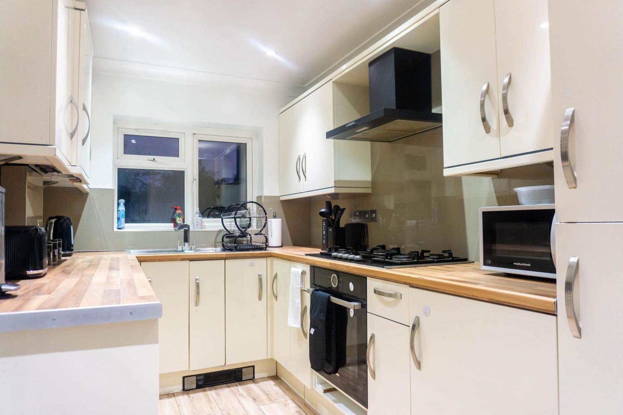 Leilighet Modern, Cozy 3-bed House In Perfect For Families, Contractors And Groups!