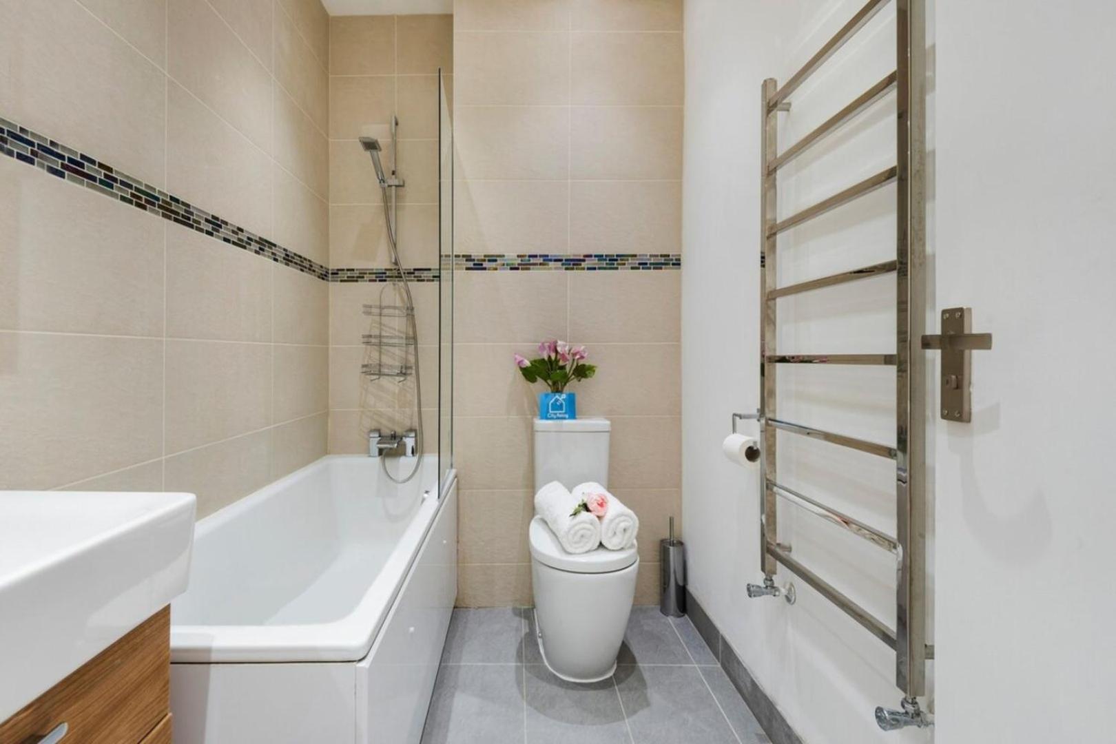 Bright And Modern Earls Court Gem Leilighet *