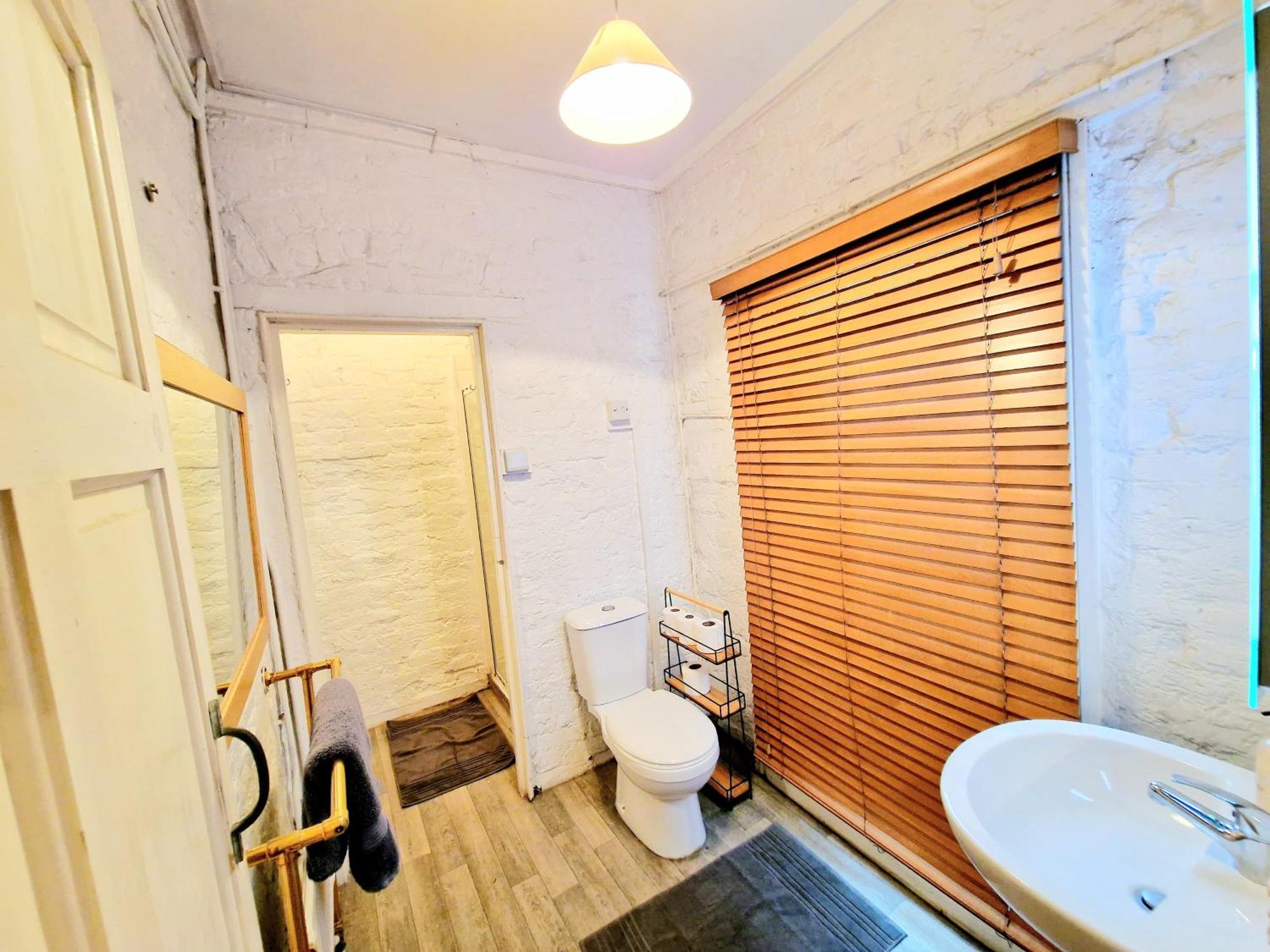 Apartment King's Cross & Angel Area, 4 Bedrooms With 7 Beds & Private Rooftop - Walk To St Pancras International