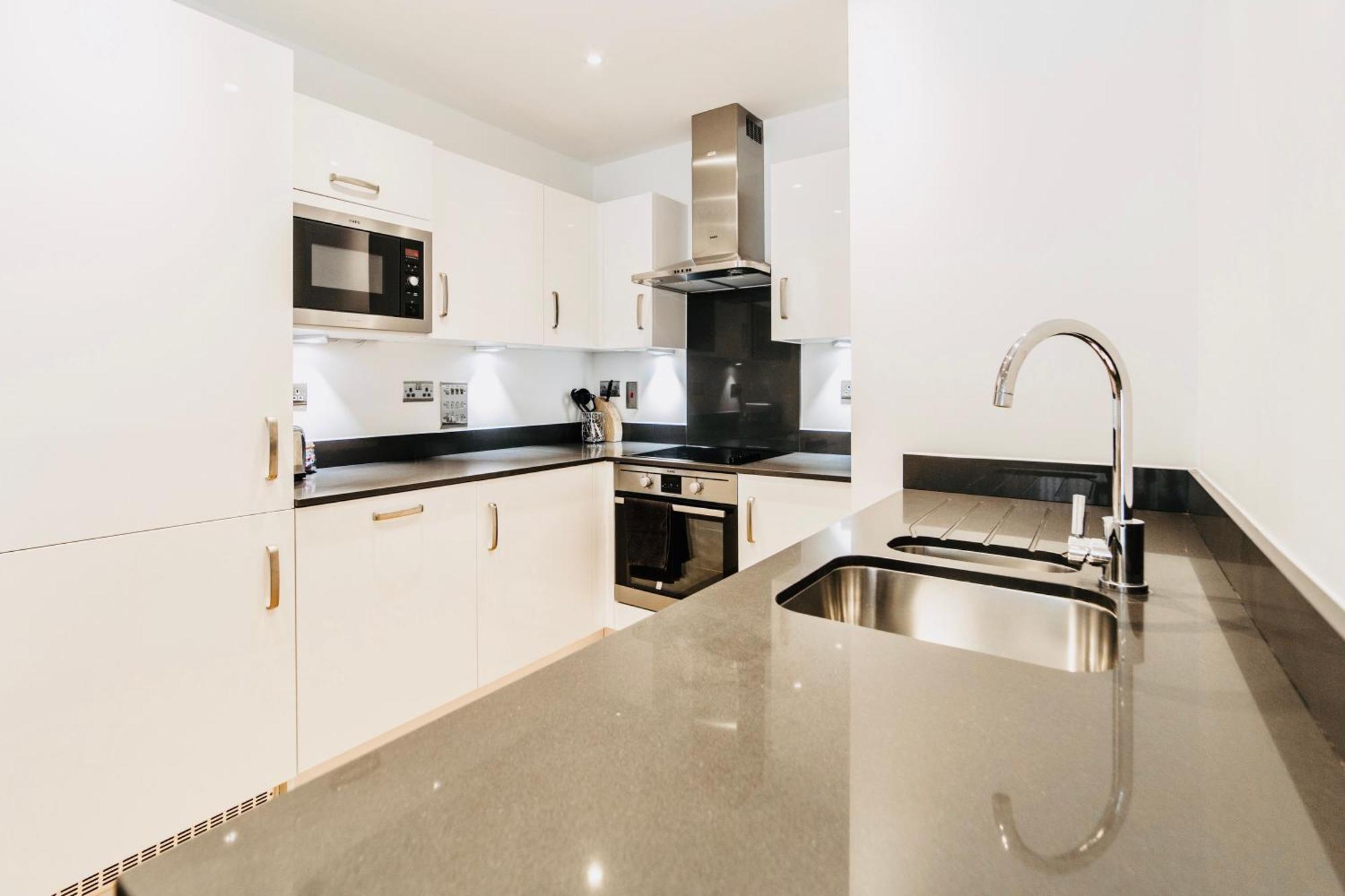 Hybrid Resi Greenwich Near O2 Arena * London