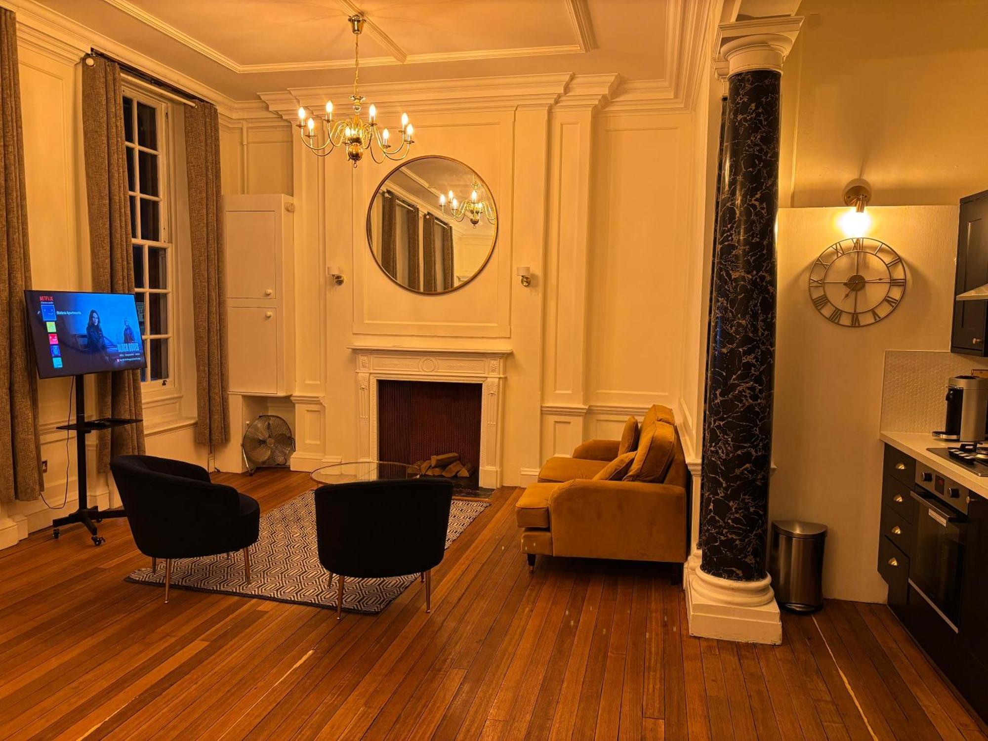 Apartment London's Finest London