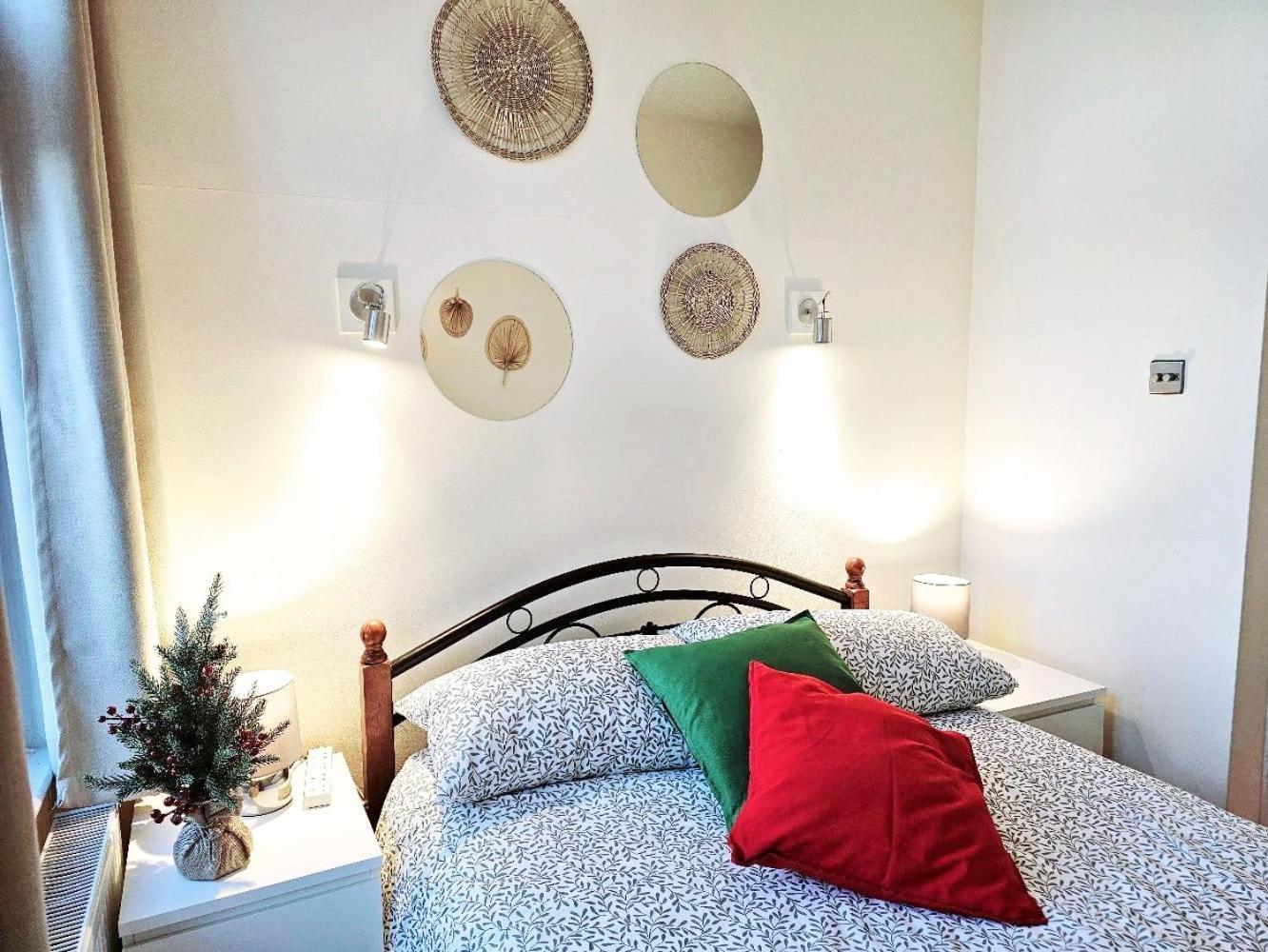 Airy&cosy 1bed Flat For 4people, Close To Apartment London