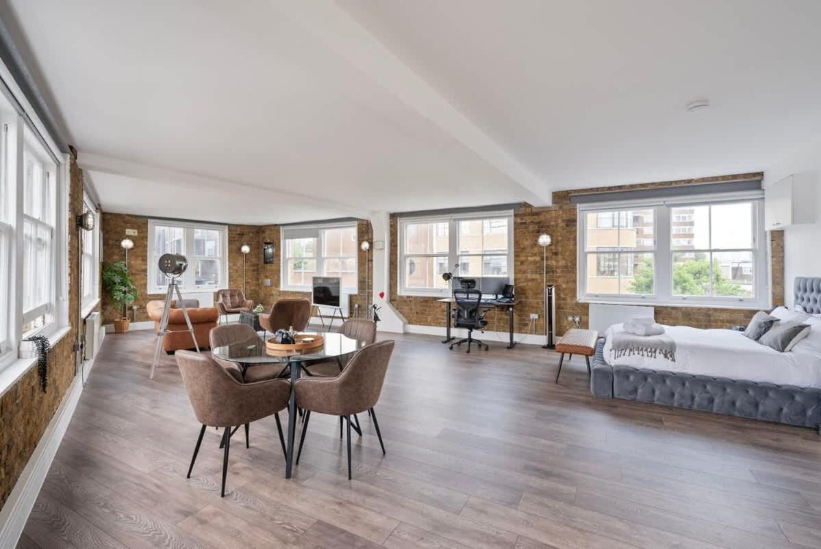 Large 1 Bedroom In Old St